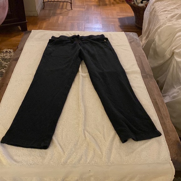 UGG black wide legged sweatpants with drawstring from Neiman’s. Unisex - Picture 3 of 15